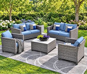 Patio furniture set