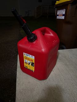 Midwest Can 5 Gallon Gas Can