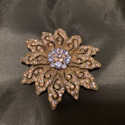 Pendant With Crystals 