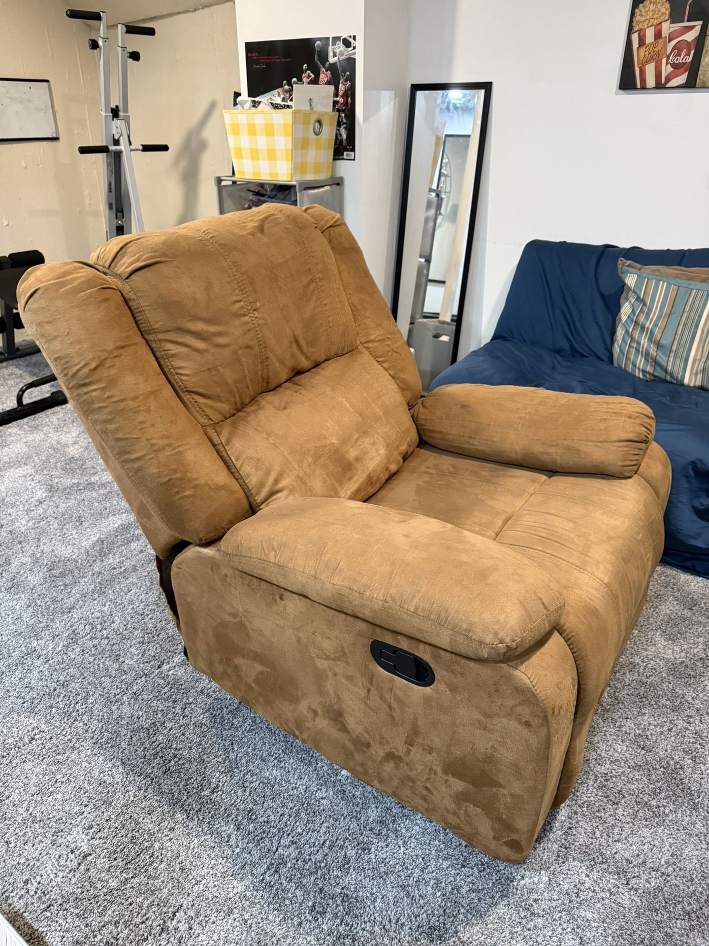 Free Recliner