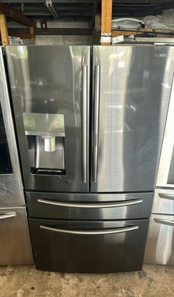 Samsung 4-Door Refrigerator (French Door Fridge with Drawer Freezer) - Water Dispenser LED Lighting