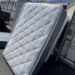 BRAND NEW PILLOW TOP MATTRESSES ✅ COLCHONES NUEVOS PILLOW TOP 💯‼️ QUEEN SIZE $150 ❌ $210 With Box Spring FULL SIZE $140❌ $200 With Box Spring💥