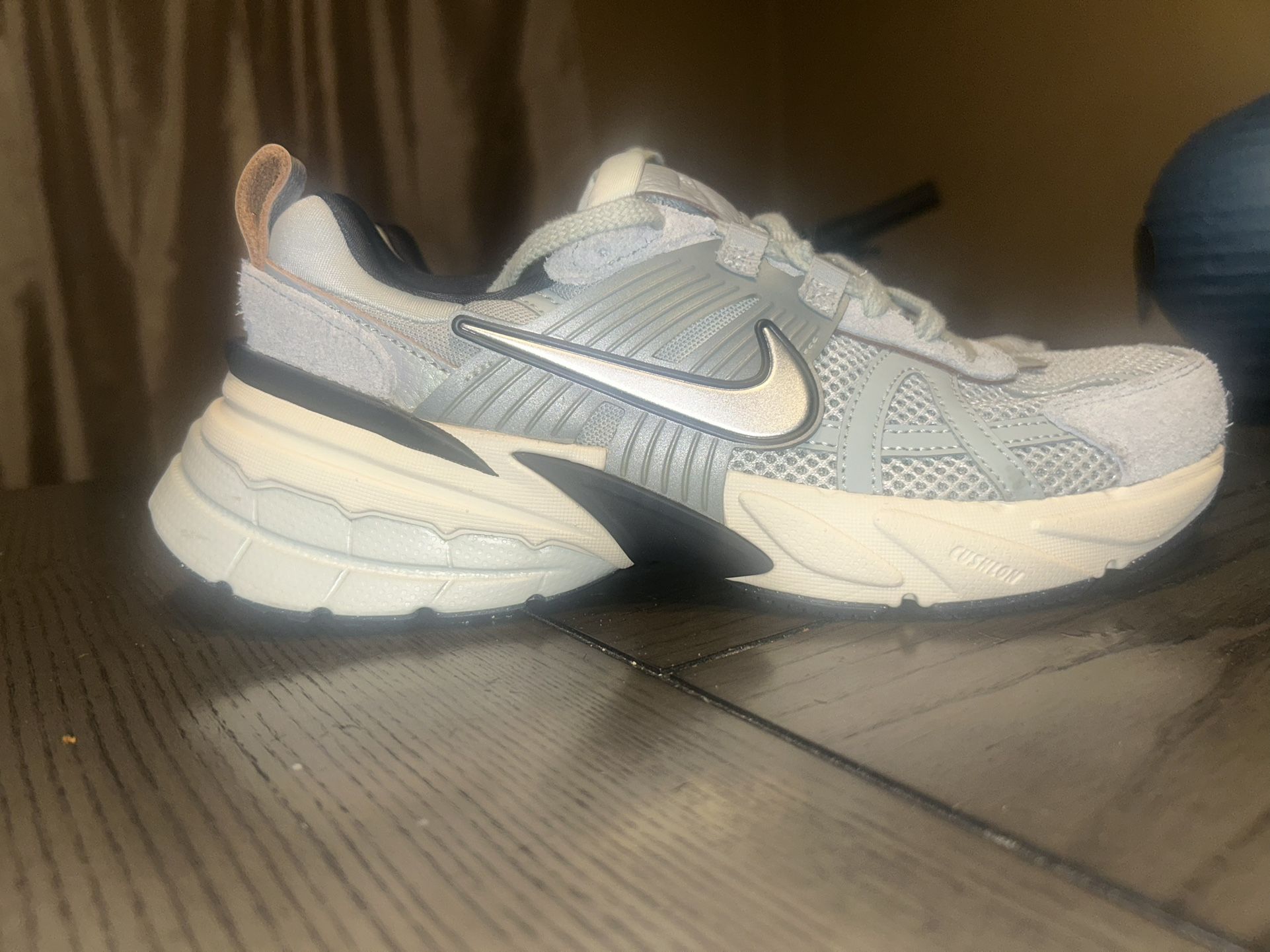 Nike Woman Size 8