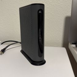 Motorola MB8600 DOCSIS 3.1 Cable Modem