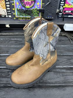 Size 2 Dream Pair Cowboy Boots 