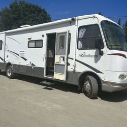 2003 Coachmen Mirada 