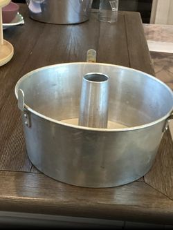 Vintage Aluminum Angel Food Cake Pan with Tube