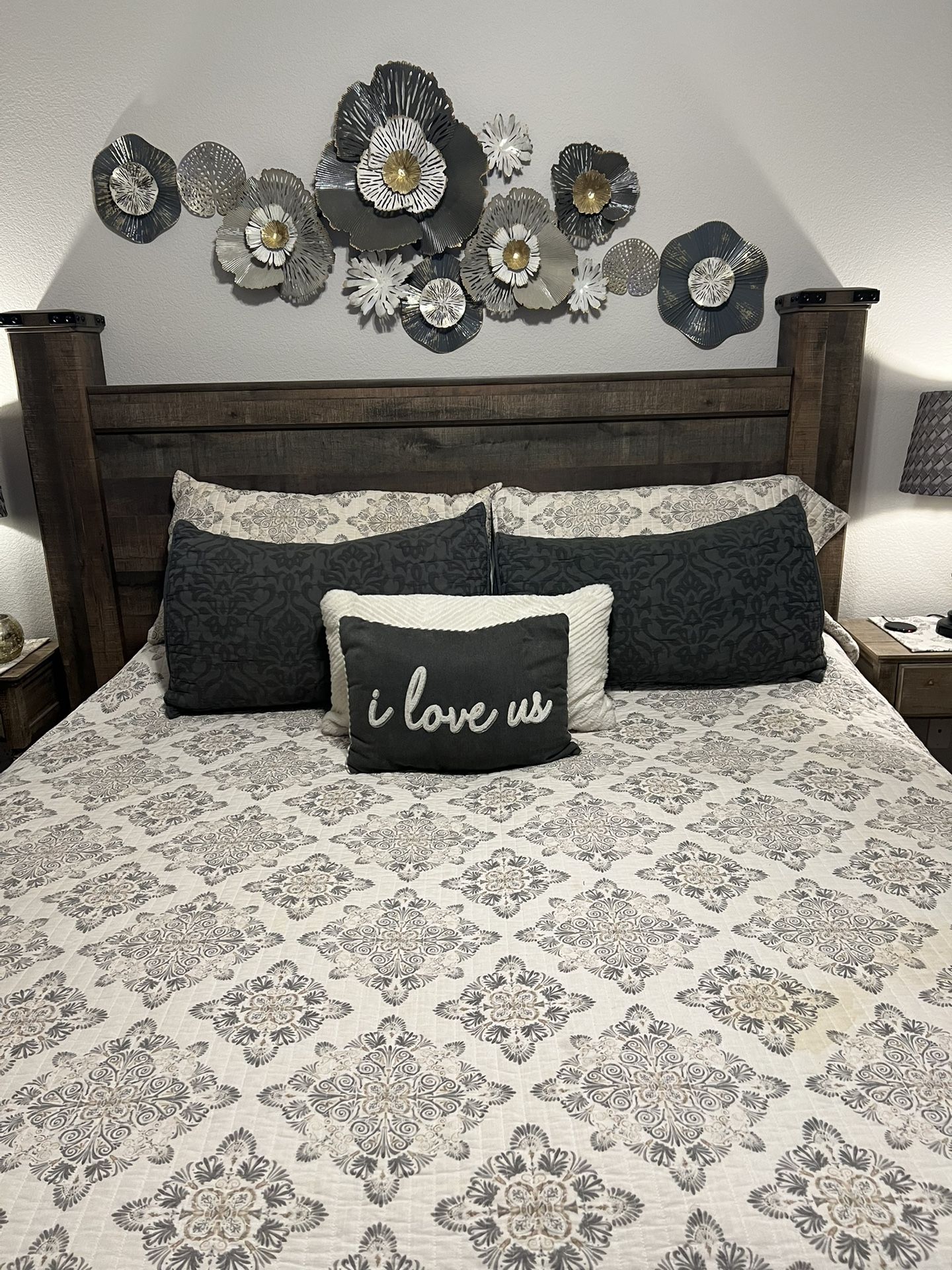 Cal king Quit Bedding & Decor