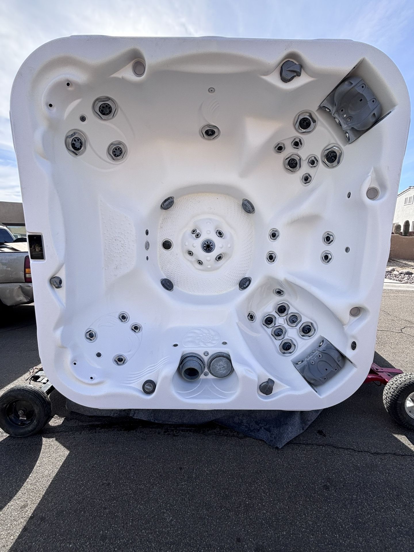 Hot Tub / Jacuzzi / Spa Delivery State Wide