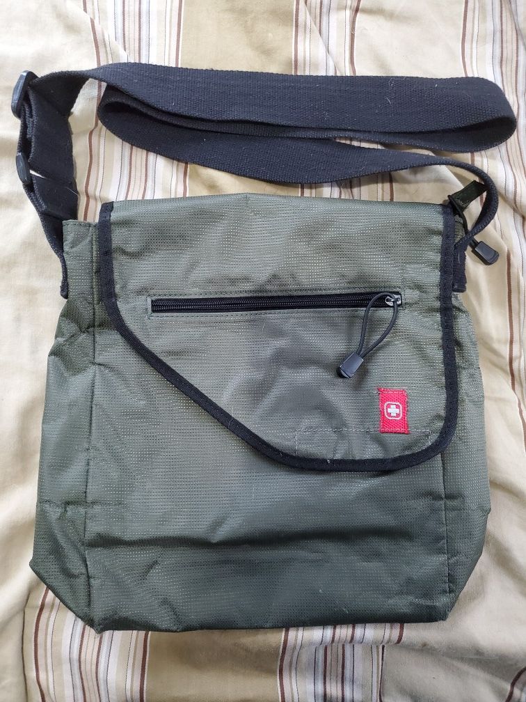 Swiss gear shoulder bag