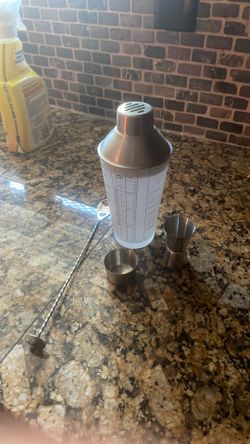 Cocktail shaker