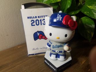 Hello Kitty bobblehead
