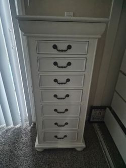 Jewelry drawer