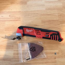 Milwaukee M12 Oscillating Multi-Tool (Tool Only)