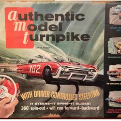 AMT 1/25th Scale 1962 Race Track With Cars As Is