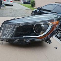 2014 TO 2016 MERCEDES CLA250 CLA45 LH LEFT HEADLIGHT BI-XENON COMPLETE OEM USED