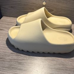 Adidas Yeezy Slides Bone 