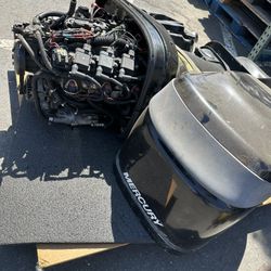 Used 2003 Mercury Optimax 115hp 2 stroke Boat Motor (Not running) GREAT for parts!