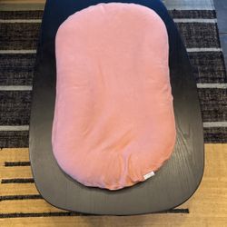Snuggle Me Organic Baby Pillow Pink