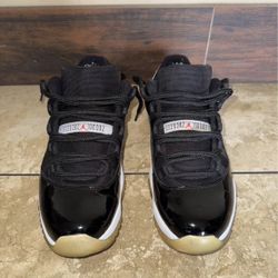 Jordan 11 Infrared ( Size 9.5 )