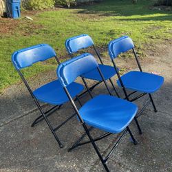 Nice 4 Folding Chairs 
