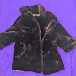 Mouton Dark Fur Coat By Yaegers Fur LTD Size 10/12 Bust 36, Length 28. Medium, Beautiful Fur And Lining W/ Ties Inside To Secure Coat While Wearing. 2