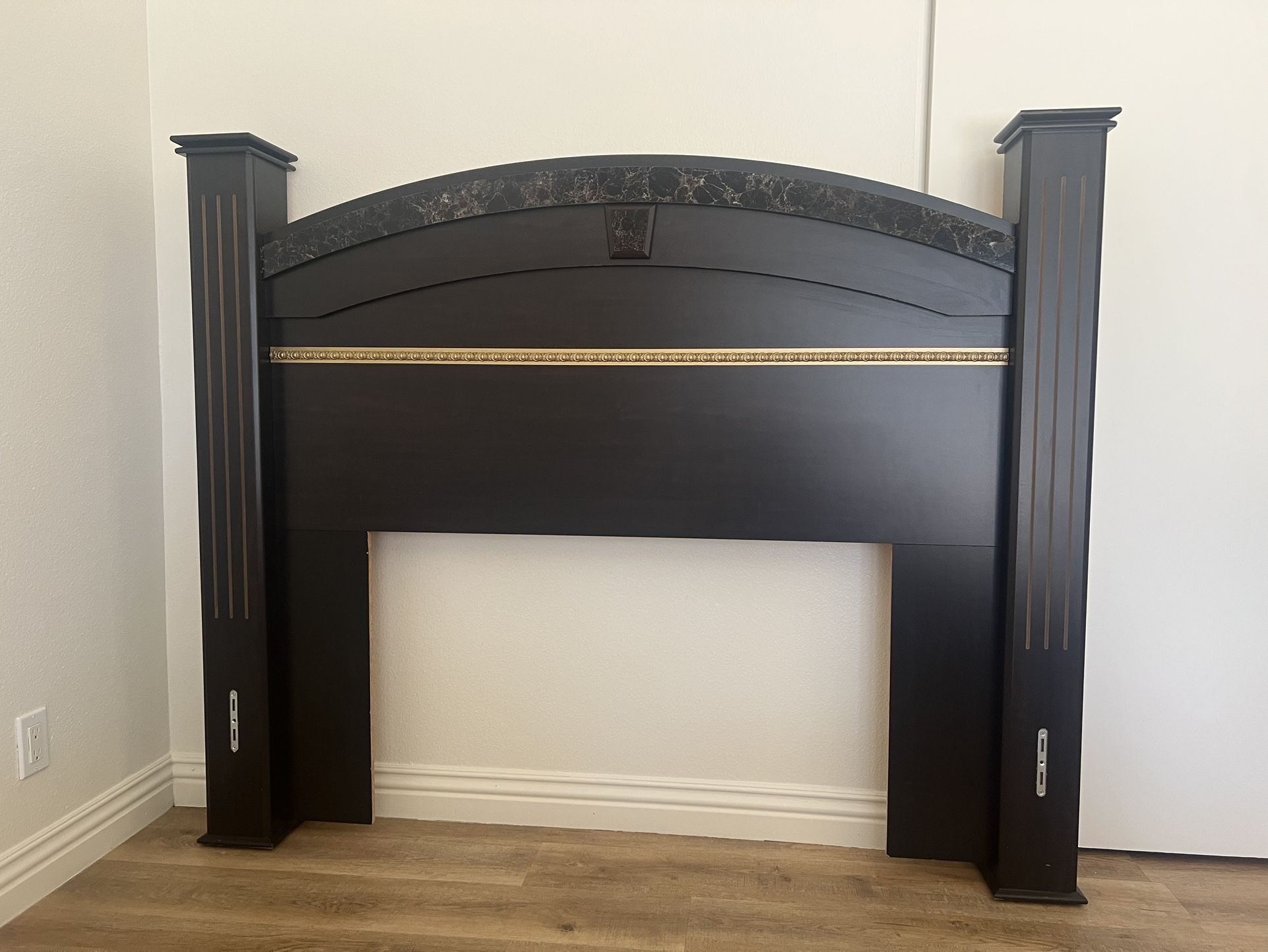 Queen Bed Frame Mint Condition