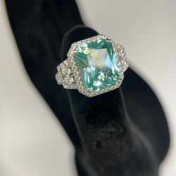 Green Spinel Ring 