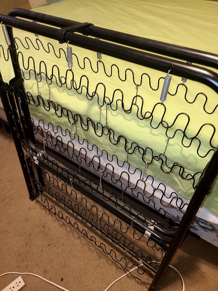BRAND NEW FOLDING BED