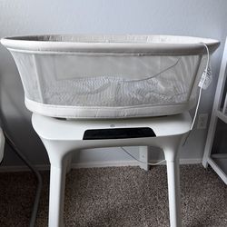 4 moms rocking bassinet