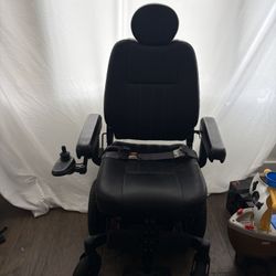 Quickie Pulse 6 Wheel chair