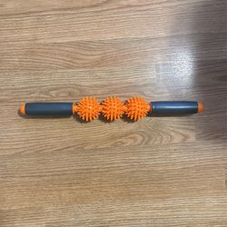 MASSAGE ROLLER 