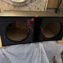 //All Brand New// duel 12 Inch Subwoofer Box Custom Built Ported Box Tuned 32 Hz. The Front Double Baffled Double Layered Very Strong Box.
