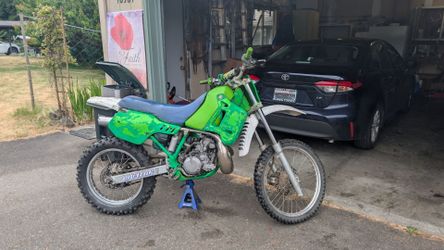 1991 Kawasaki KDX200 - Mechanically Strong / Ugly Cosmetics - $2200 OBO (No Title)