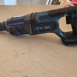 Makita Roller Hammer