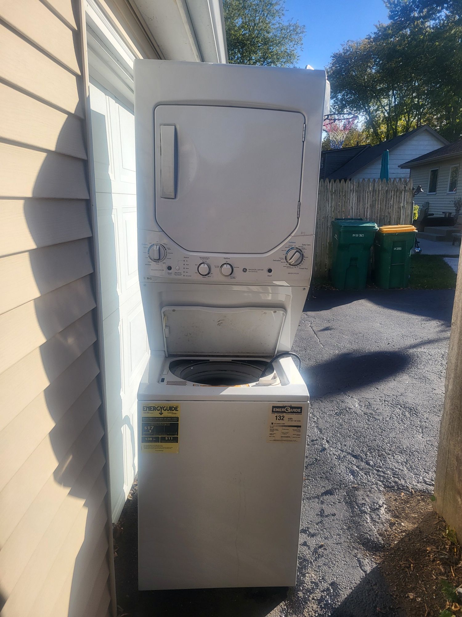 Stackable 24” Gas Laundry Center