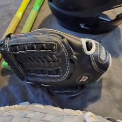 Wilson Left Handed Youth Baseball Mitt