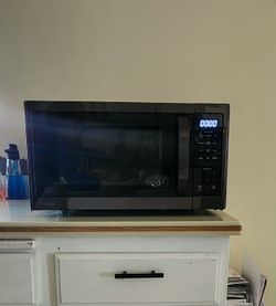 microwave oven