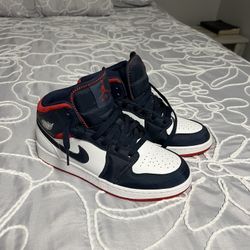 Jordan’s Shoes 5.5 Men’s