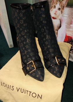 Red Bottoms Louis Vuitton for Sale in Tempe, AZ - OfferUp
