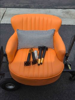 Comfortable barrel chair