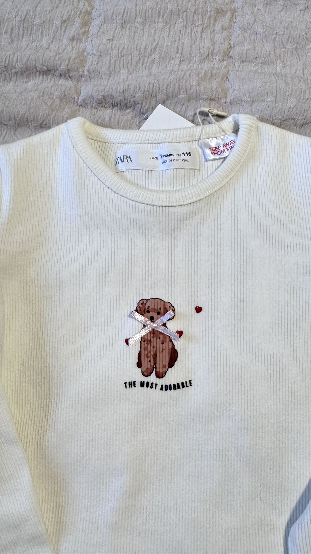 Zara Cream Long Sleeve Kids Tee with Bear Size 4T