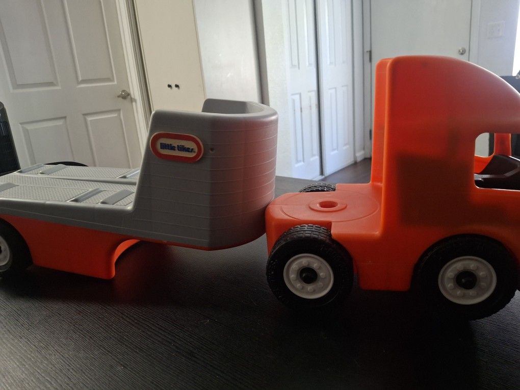 little.likes semitruck 