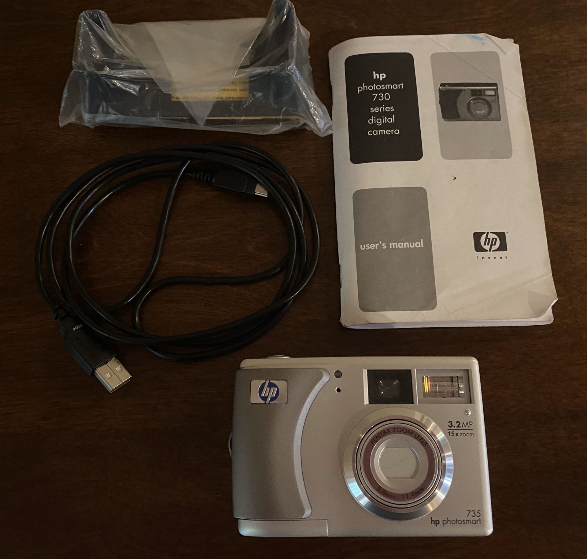 HP Photosmart 735 3.2MP digital camera manual dock cord lot