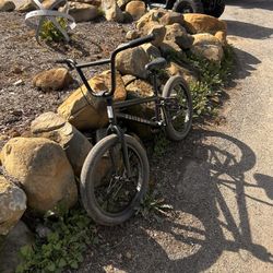 Brand new  Elite BMX bike never has been ridin $300 or best offer