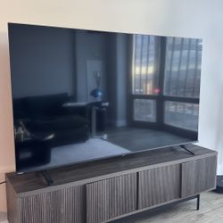 75” Toshiba 4K UHD Smart TV + Modern TV Stand 
