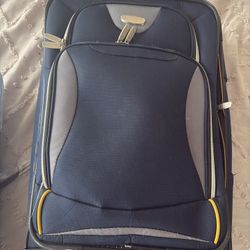 Skyline Suitcase 