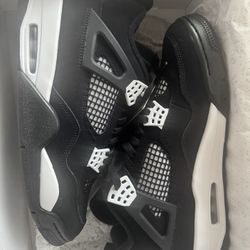 Air Jordan 4 Retro 'White Thunder'