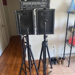 Speakers 