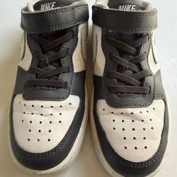 Nike Boys Shoes Size 1Y
